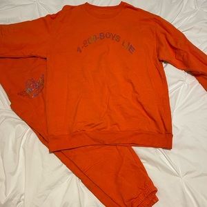Boys Lie “1-800-BOYSLIE” sweat set